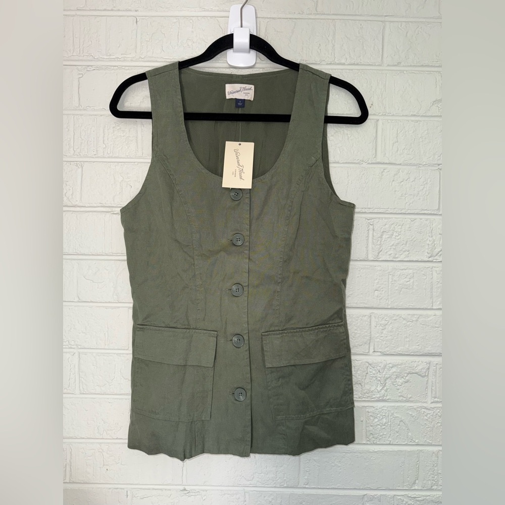 NWT UNIVERSAL THREAD women’s vest top size S ✨